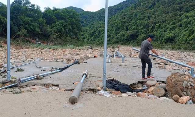 Mưa lớn gây nhiều thiệt hại cho người dân vùng núi TP Huế