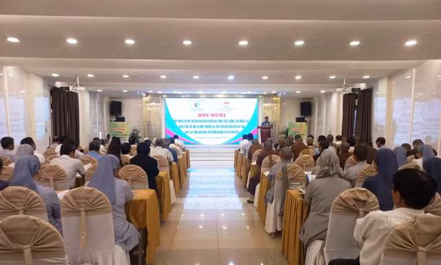 Nâng cao năng lực bảo vệ môi trường cho các tôn giáo khu vực miền Trung và Tây Nguyên