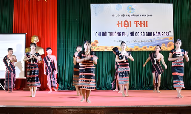 Nhân rộng các tấm gương tiêu biểu trong cộng đồng các dân tộc thiểu số