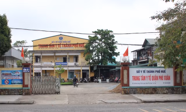 Người lao động tại các cơ sở y tế ở Huế lại ‘than’ bị nợ lương