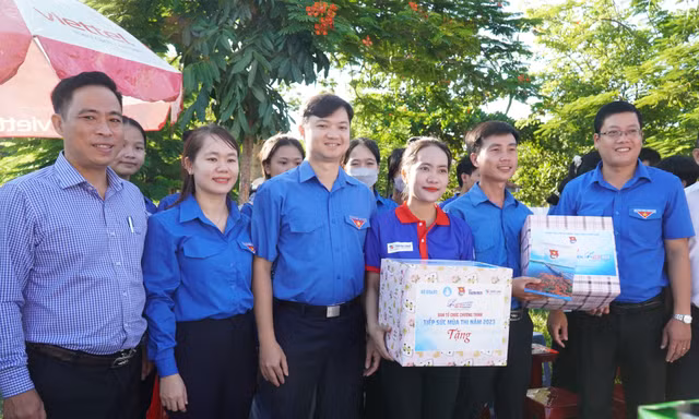 Nỗ lực hỗ trợ tốt nhất cho thí sinh 