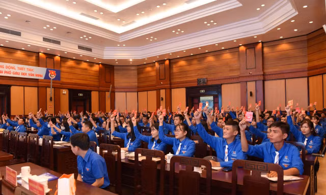 Thành Đoàn Huế đặt chỉ tiêu 100% cơ sở Đoàn tổ chức phong trào tình nguyện vì cuộc sống cộng đồng