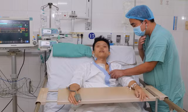 Trái tim hiến 'xuyên Việt' hơn 600km từ Hà Nội vào Huế cứu thanh niên 23 tuổi 