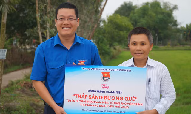 Tuổi trẻ Thừa Thiên-Huế hưởng ứng chiến dịch Làm cho thế giới sạch hơn