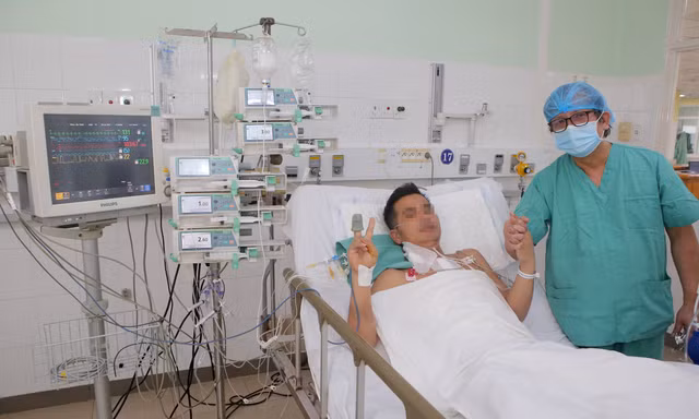 Hồi sinh bệnh nhân nguy kịch tại Quảng Nam từ trái tim người chết não ở Hà Nội