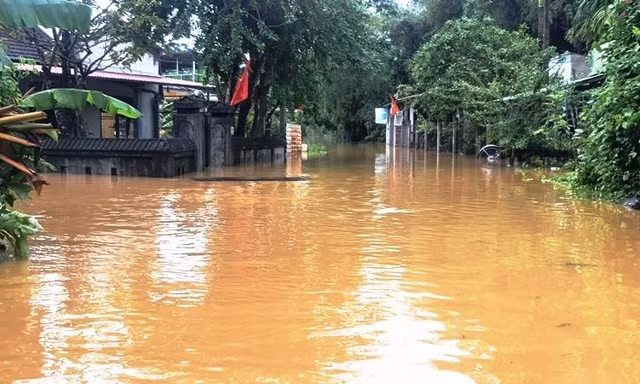Thời tiết diễn biến phức tạp, TT-Huế tính phương án ứng phó ngập lũ dài ngày