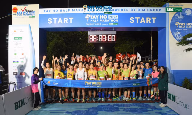 Khởi tranh giải chạy bán marathon đông nhất việt Nam 
