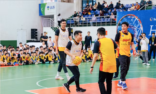 ‘Ngày hội bóng rổ High Hoop’ thu hút 650 học sinh thủ đô tham dự 