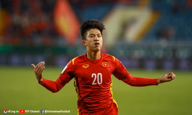 Tiền vệ Phan Văn Đức được triệu tập bổ sung vào đội tuyển Việt Nam