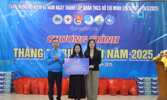 Quảng Trị sôi nổi các hoạt động Tháng ba biên giới