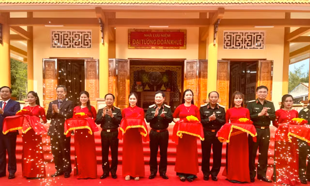 Khánh thành Khu lưu niệm Đại tướng Đoàn Khuê