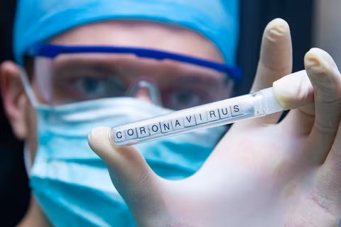 3 cách chữa trị COVID-19 tiềm năng
