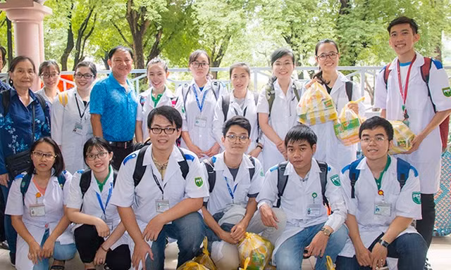 Xứng danh “trường người ta”, điểm chuẩn Đại học Y Phạm Ngọc Thạch (TP.HCM): 9,1 điểm/ môn