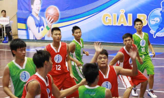 15 đội bóng tranh tài tại VCK toàn quốc