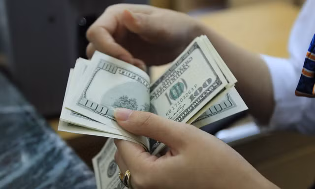 chuyển tiền đi du học đang là vấn đề các bậc phụ huynh rất quan tâm và cơ quan quản lý cần kiểm soát chặt chẽ 