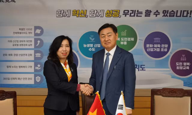 Thứ trưởng Bộ Ngoại giao Lê Thị Thu Hằng thăm, làm việc tại Hàn Quốc 