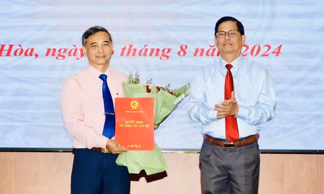 Khánh Hòa bổ nhiệm nhiều lãnh đạo đơn vị, doanh nghiệp