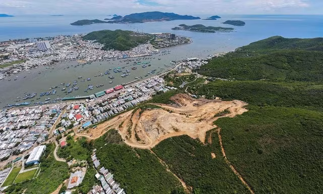 Khánh Hoà chỉ đạo dừng nổ mìn tại khu đô thị hướng biển làm dân 'bất an'