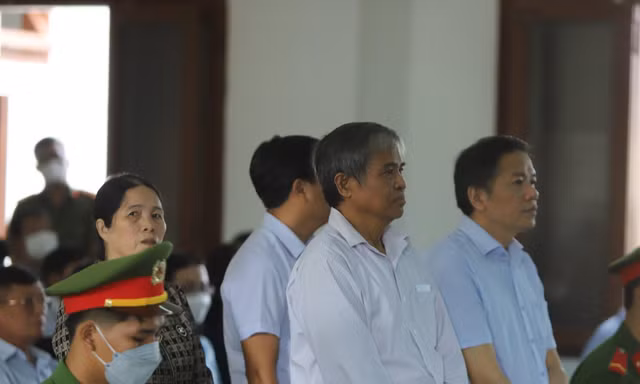 Cựu Phó chủ tịch Phú Yên nói gì việc bán giảm giá 262 lô đất cho doanh nghiệp? 