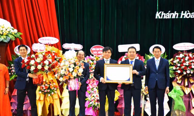 Đại học Khánh Hòa mở ngành mới và nhận kiểm định chất lượng giáo dục