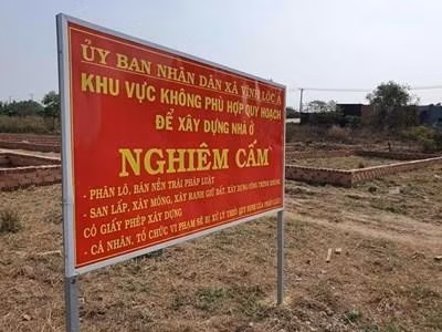 Khởi tố đối tượng thuê đất công rồi phân lô, bán nền