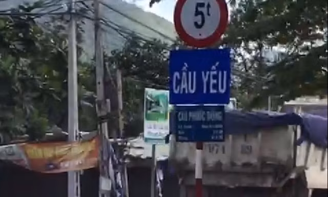 Giám đốc Sở GTVT Khánh Hoà nói gì vụ xe quá tải 'vô tư' vượt cầu yếu?