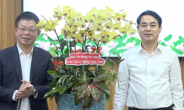 Bí thư Tỉnh ủy Khánh Hòa: Tiền Phong là tờ báo uy tín và tổ chức nhiều hoạt động ý nghĩa!