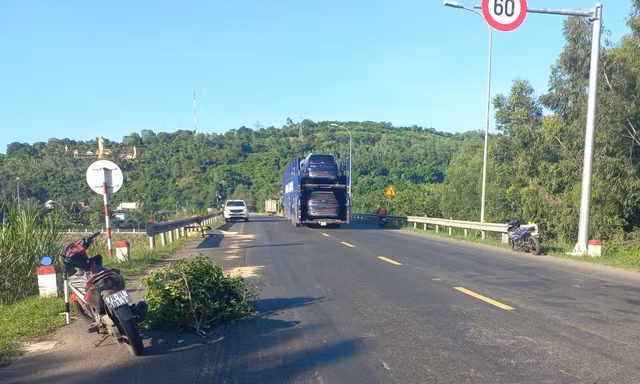 Xe đầu kéo bỏ chạy sau khi xảy ra tai nạn chết người tại Phú Yên 