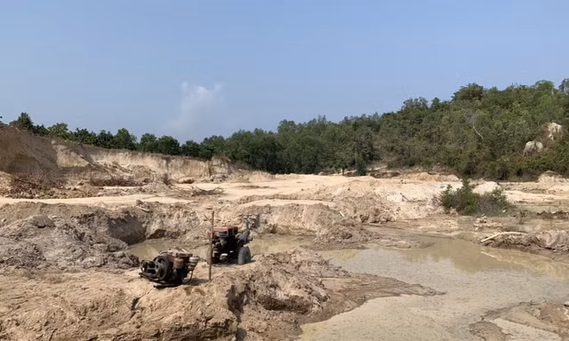 Khánh Hoà xử lý người đứng đầu để xảy ra khai thác khoáng sản trái phép