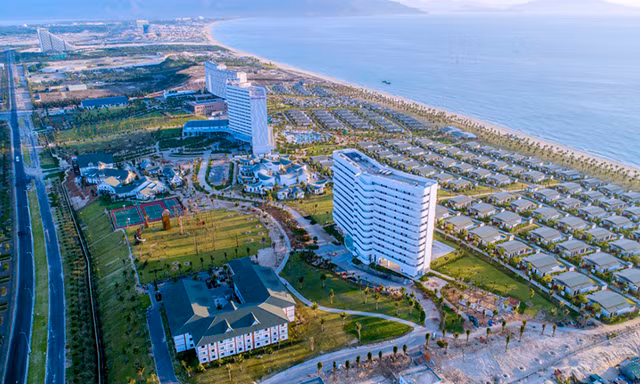 Nhiều resort nổi tiếng vi phạm xả thải, vì sao từ huyện đến tỉnh ‘né’ xử phạt? 