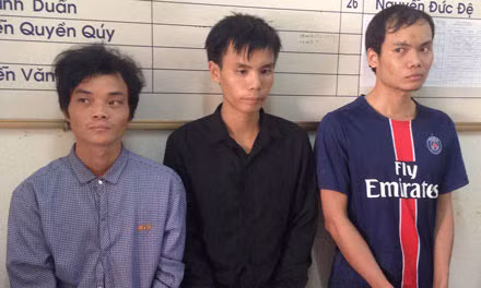 Các đối tượng tại cơ quan công an. Ảnh: Dân Trí.