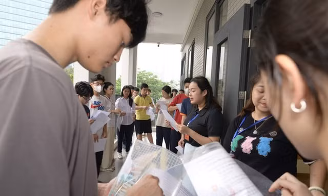 Hôm nay, hơn 106.000 thí sinh Hà Nội thi vào lớp 10 