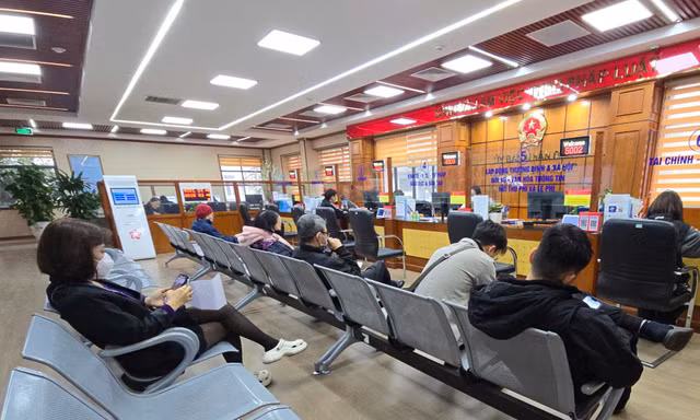 Hà Nội: Đột biến giáo viên đến đăng ký kinh doanh dạy thêm