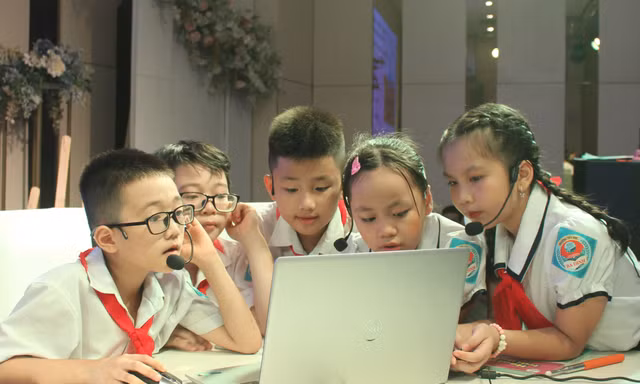 Nhiều trường ở Thanh Hóa gặp khó khi dạy và học môn Tin học theo chương trình mới