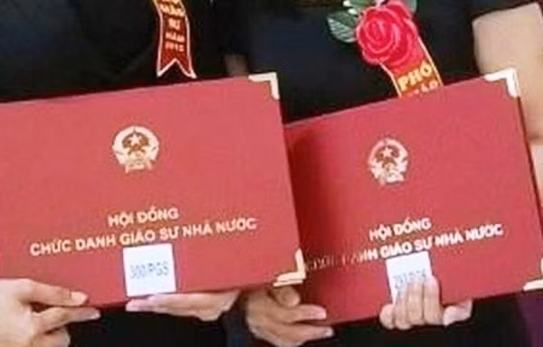 Ngô Hoàng Anh, Cựu học sinh chuyên Toán của Trường Phổ thông Năng khiếu lọt top Forbes under 30 năm 2022 bị tố quấy rối tình dục