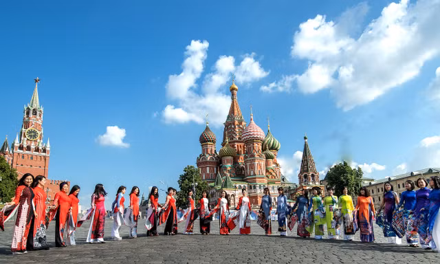 Minh Hạnh và cuộc trình diễn ở Bảo tàng Phương Đông (Nga)