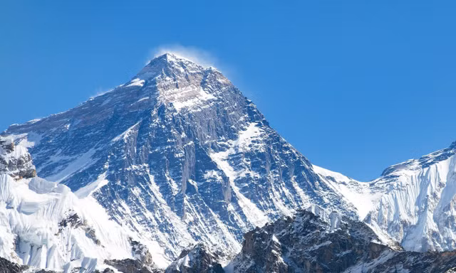 Bí ẩn đằng sau việc 'nóc nhà thế giới' Everest đang không ngừng cao lên