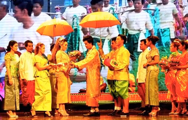 Tôn vinh và phát huy bản sắc văn hóa đồng bào Khmer Nam Bộ