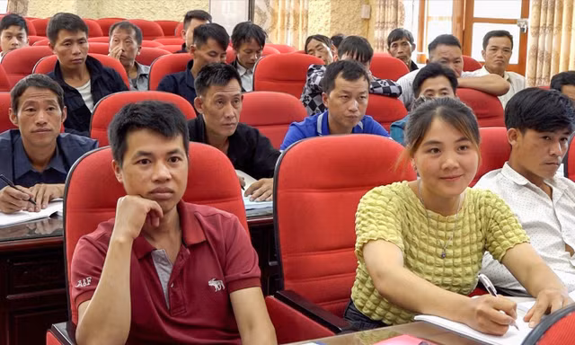 Bồi dưỡng kiến thức dân tộc cho cán bộ ở Hà Giang
