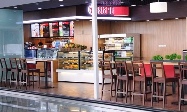 Từ hôm nay, dịch vụ ăn uống ở sân bay phải kê khai giá