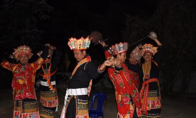 Điệu múa rùa của người Dao