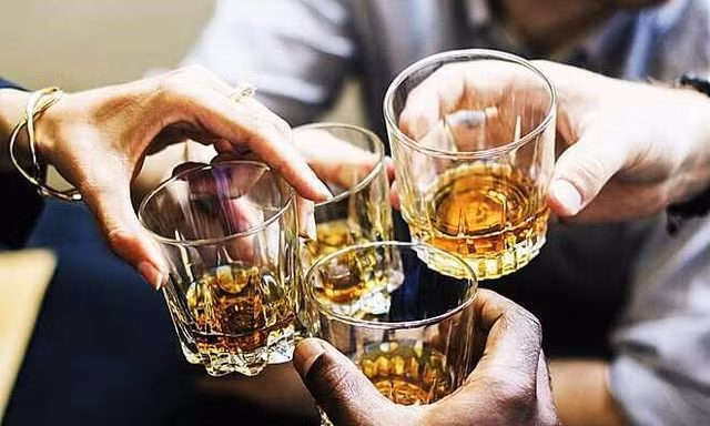 Bất ngờ với những thực phẩm giúp giải rượu bia vô cùng hiệu quả, không phải ai cũng biết