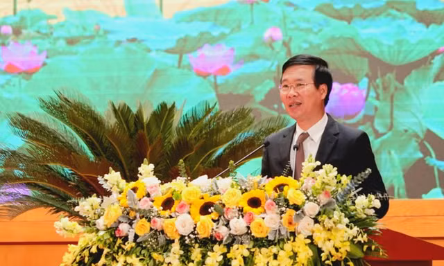 Ông Võ Văn Thưởng, Ủy viên Bộ Chính trị, Bí thư Trung ương Đảng, Trưởng Ban Tuyên giáo Trung ương dự và phát biểu chỉ đạo tại hội nghị.