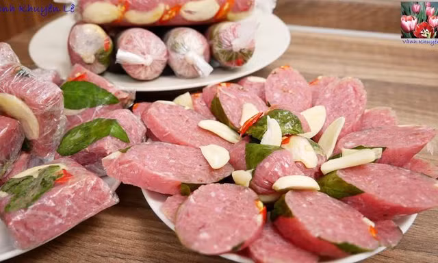 Những người 'đại kỵ' với nem chua, ngày Tết nên tránh xa kẻo ảnh hưởng đến sức khỏe