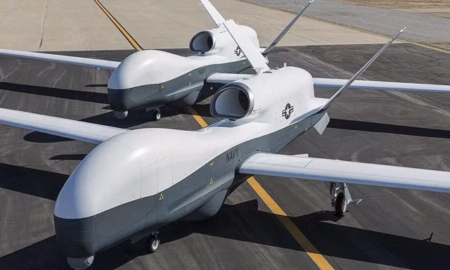 Máy bay không người lái (UAV) MQ-4C Triton của Mỹ. Ảnh: Reuters