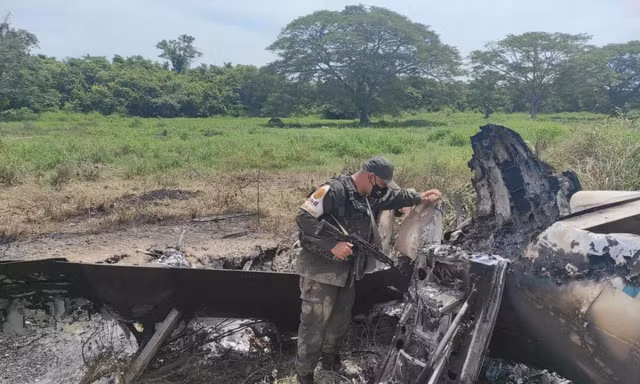 Quân đội Venezuela bắn rơi máy bay chở ma túy mang số hiệu Mỹ