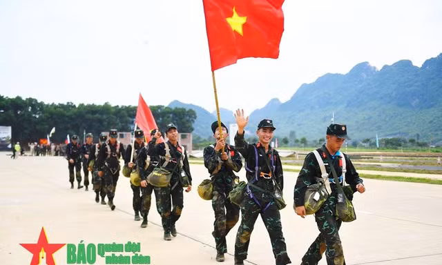 Army Games 2021: Tuyển Việt Nam đoạt huy chương Bạc nội dung 'Vùng tai nạn'