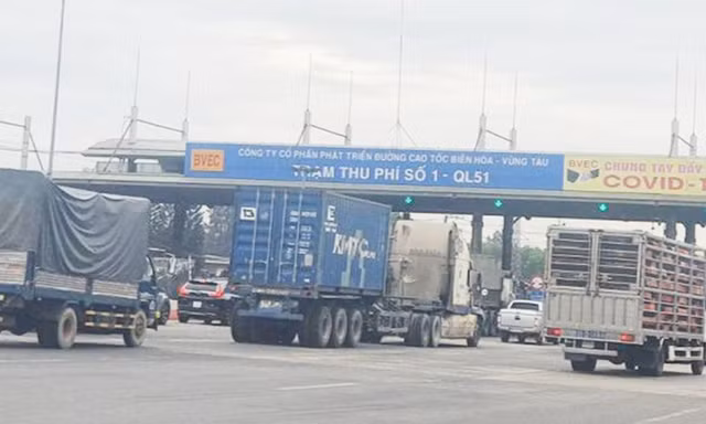Vụ tạm dừng thu phí Quốc lộ 51: Bộ Giao thông 'nhắc' gì Cục Đường bộ?