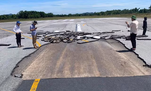 Giám sát chặt việc khai thác máy bay quá tải