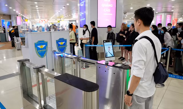 Công nghệ xác thực khuôn mặt khi đi máy bay vẫn trục trặc